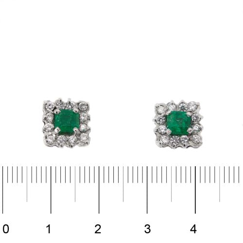 https://api-ledial.emberware.it/app/uploads/2022/12/1609-orecchini-lobo-oro-smeraldo-diamanti-44.jpg