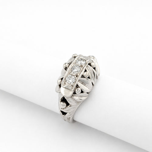 https://18carats.fr/wp-content/uploads/2026/06/37833-37834-Bague-en-or-blanc-et-diamant.jpg