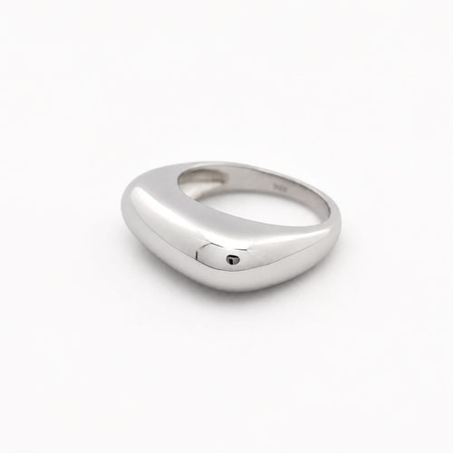https://18carats.fr/wp-content/uploads/2026/06/37813-37823-Anello-jonc-en-or-blanc.jpg