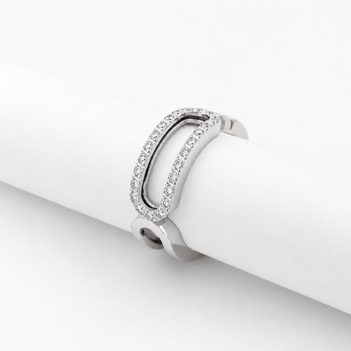 https://18carats.fr/wp-content/uploads/2026/05/36901-36952-Bague-graphique-ajouree-en-or-blanc-et-diamants.png