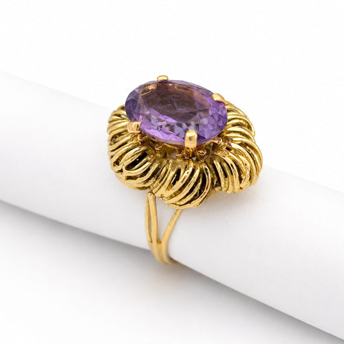 https://18carats.fr/wp-content/uploads/2026/05/35999-37564-Bague-en-or-jaune-et-amethyste.jpg