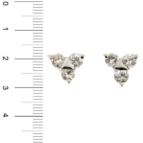 https://ledial.it/app/uploads/2022/12/29788-orecchini-oro-diamanti-punto-luce-44.jpg