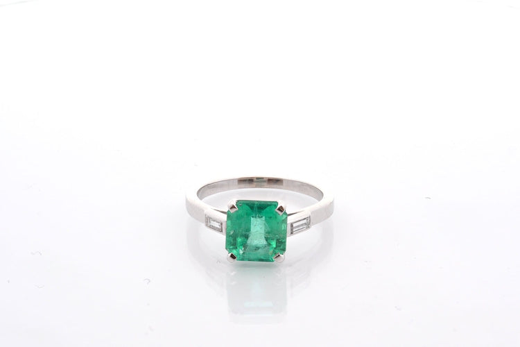 Bague 53 Bague émeraude 2,16 ct et diamants en platine 58 Facettes 27219-27364B