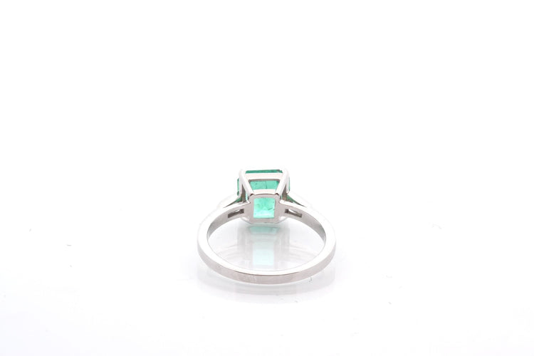 Bague 53 Bague émeraude 2,16 ct et diamants en platine 58 Facettes 27219-27364B