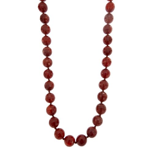 https://ledial.it/app/uploads/2023/04/31069-collana-oro-corniola-sito.jpg