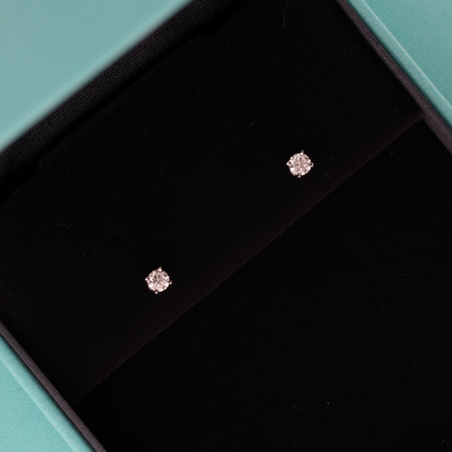Boucles d'oreilles Tiffany and Co - Boucles d'oreilles en platine et diamants 58 Facettes FB11880