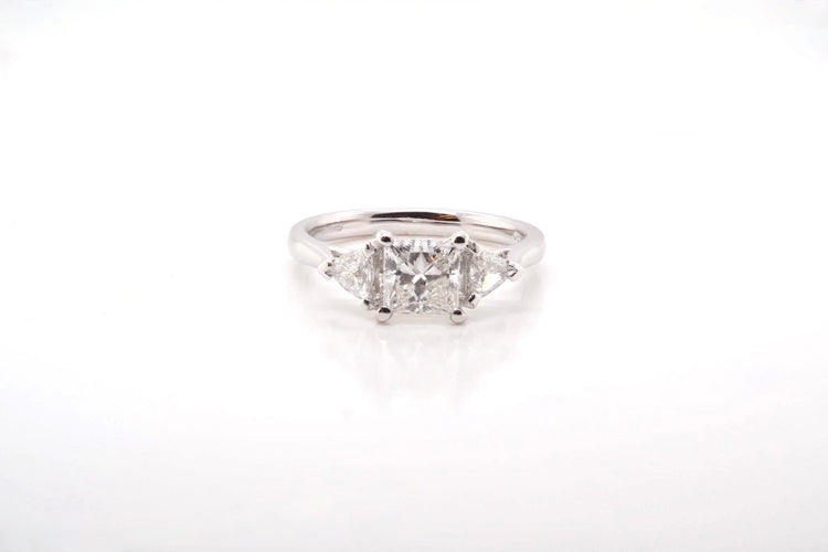 Bague 52 Bague - Diamant taille princesse 0,92 ct F VS1 en or blanc 18k 58 Facettes 24992/24941