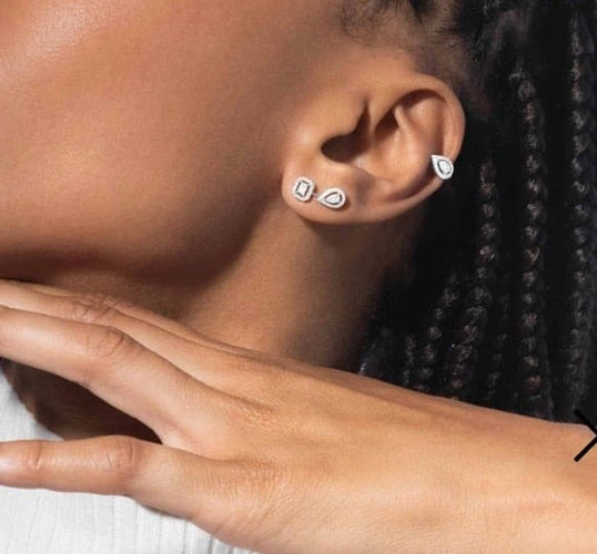Boucles d'oreilles Messika My Twin - Boucles d'oreilles asymétriques en or blanc et diamants 58 Facettes 91011