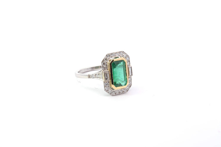 Bague 53 Bague émeraude et diamants en platine et or jaune 18 carats 58 Facettes 25238 25164