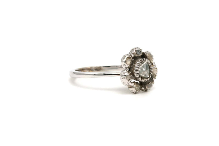 Bague 46 Napoléon III - Bague en or blanc, argent et diamants taille rose 58 Facettes B510