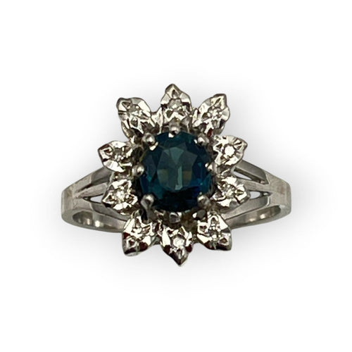 Bague 52 Bague marguerite en or blanc, saphir et diamants 58 Facettes 330100968