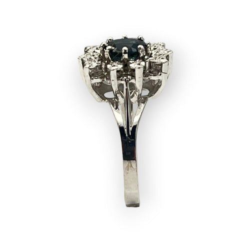 Bague 52 Bague marguerite en or blanc, saphir et diamants 58 Facettes 330100968