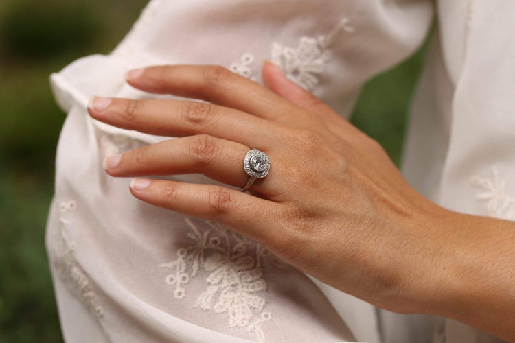 Bague 52 Bague coussin diamant 0,97 ct D/VS1 en platine 58 Facettes 22073 / 23332