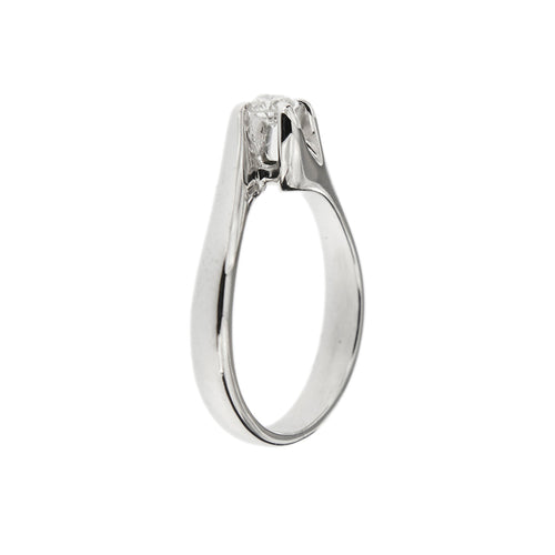 https://ledial.it/app/uploads/2024/01/31624-anello-oro-diamanti-solitario-7.jpg