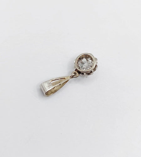 Pendentif Pendentif antique en or blanc 18K, platine et diamants 58 Facettes A07751