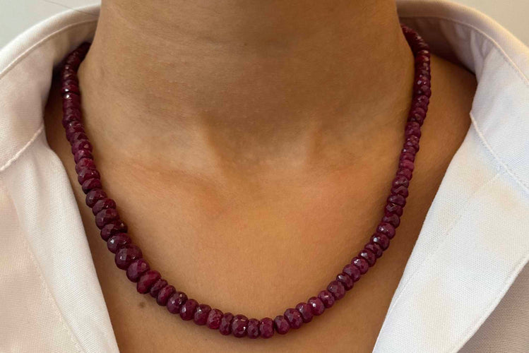 Collier Collier en rubis facettés - 46 cm 58 Facettes 24655