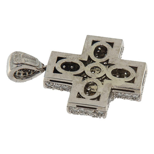Pendentif Pendentif croix en or blanc et diamants 58 Facettes G4030