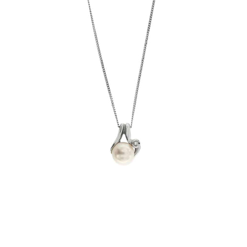 Collier Yukiko - Collier en or blanc 18 ct avec perle et diamant 58 Facettes 36952