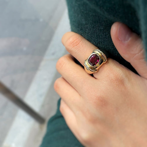 Ring 56 Yellow gold band ring, rhodolite and diamonds 58 Facettes 240038SP