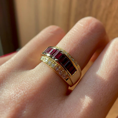 Bague 54 Bague en or jaune, diamants et rubis 58 Facettes 240289R