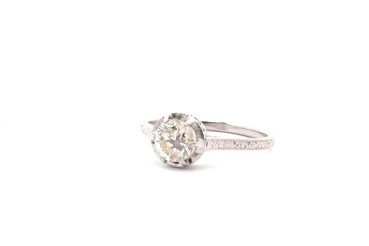 Bague 53.5 Bague vintage en platine sertie d’un diamant 58 Facettes 26382-25885