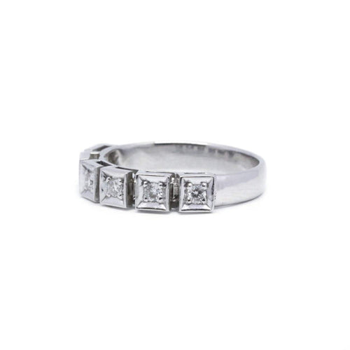 Bague 50 Bague en or blanc et diamants 58 Facettes 210229R