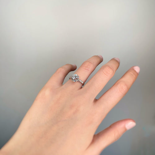 Bague 52 Solitaire - Bague en or blanc et diamants 58 Facettes 190345R