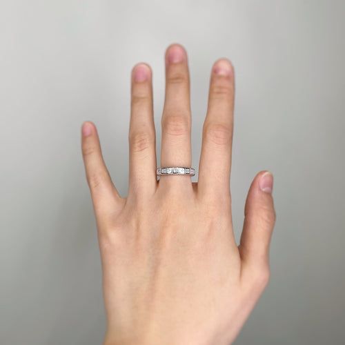 Ring 52 Ehering vollständiger Kreis aus Weißgold und Diamanten 58 Facettes 180245R