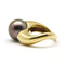 Prsten 49 Vlnitý prsten ze žlutého zlata a tahitské perly 58 Facettes 160265R