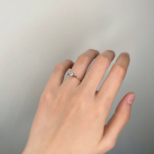 Bague 50 Solitaire - Bague en or blanc et diamant 0,30 ct 58 Facettes 150151R