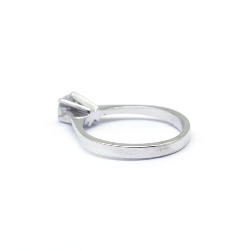 Bague 50 Solitaire - Bague en or blanc et diamant 0,30 ct 58 Facettes 150151R