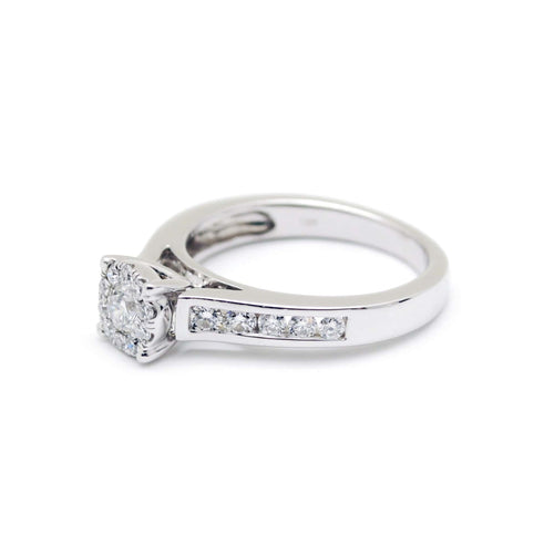 Bague 52 Bague en or blanc et diamants 58 Facettes 220536R