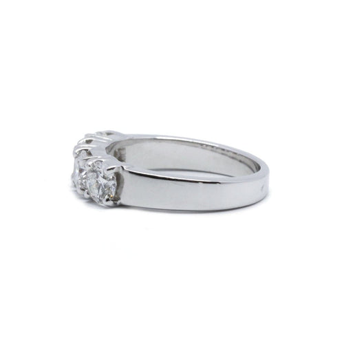 Size 50 ring Half-eternity ring in white gold and diamonds 58 Facettes 220503R