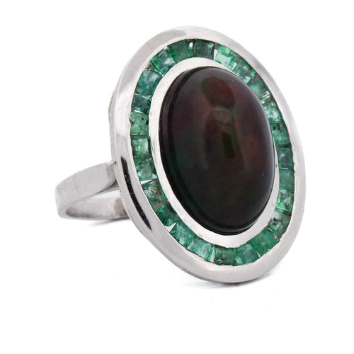 Ring 54 Oval ring i Platina med opal-kabosjong og smaragder 58 Facettes AN519 (00029)