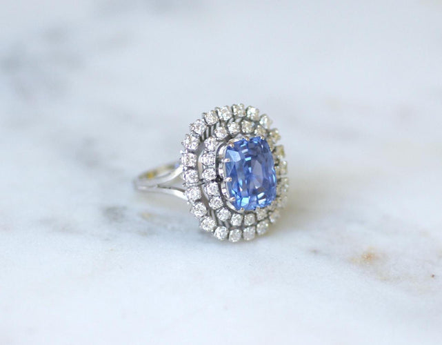 Inel 57 Inel cu safir de Ceylon din aur alb și diamante 58 Facettes