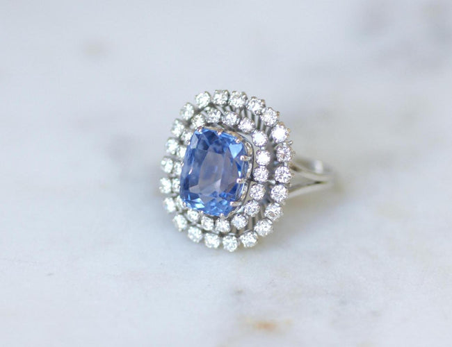 Inel 57 Inel cu safir de Ceylon din aur alb și diamante 58 Facettes