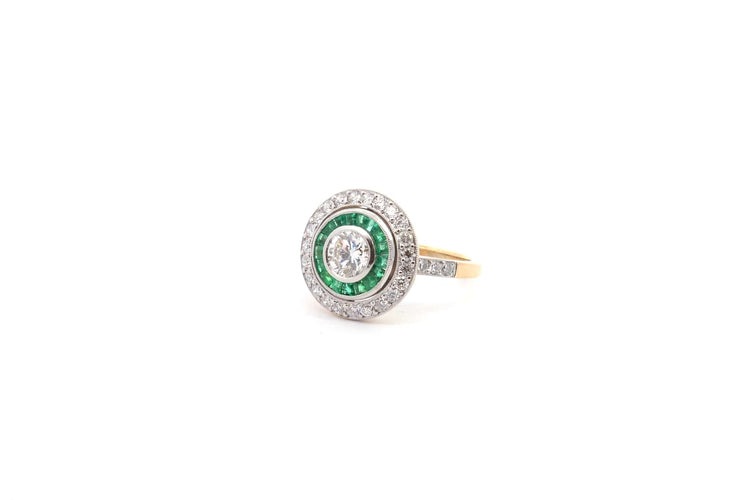 Bague 54 Bague Art déco en platine et or 18k, diamants et émeraudes 58 Facettes 26477-26557