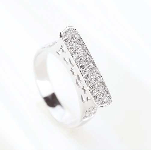 Ring 54 Open ring in 18K white gold and 0.60 ct diamonds 58 Facettes SN4