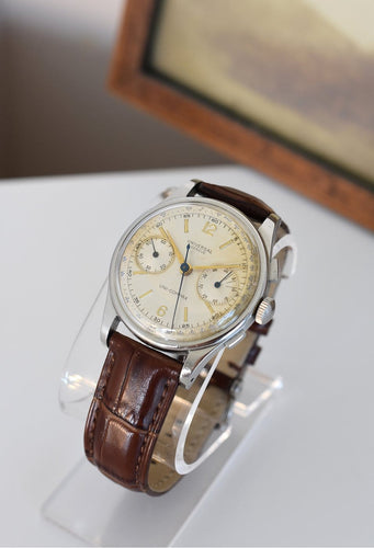 Universal Genève Uni-Compax 1940 Ref. 22551.jpg 7.jpg