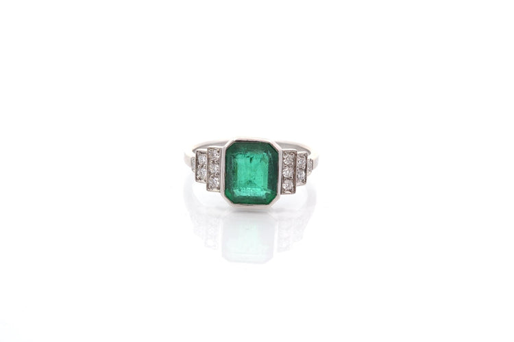 Bague 55 Bague vintage en platine avec émeraude 2,65 ct et diamants 58 Facettes 26487-26573