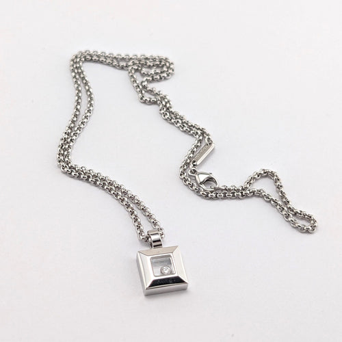 https://18carats.fr/wp-content/uploads/2026/09/37972-38429-Collier-Chopard-en-or-blanc-et-diamant-scaled.jpg