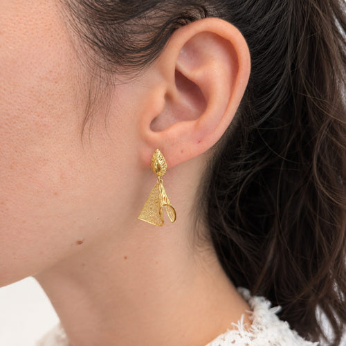 https://18carats.fr/wp-content/uploads/2026/07/37991-38324-Boucles-doreilles-en-or-jaune.jpg