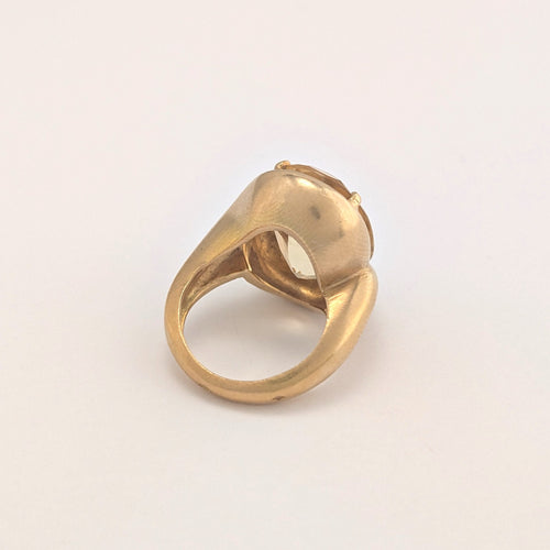 https://18carats.fr/wp-content/uploads/2026/09/38061-38299-Bague-cocktail-en-or-jaune-et-citrine-scaled.jpg