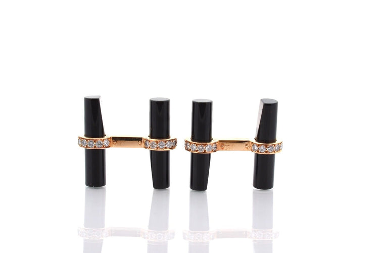 Boutons de manchette Van Cleef & Arpels - Boutons de manchette en or jaune 18k, diamants et onyx 58 Facettes 26768