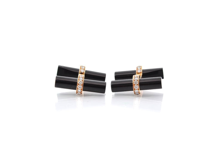 Boutons de manchette Van Cleef & Arpels - Boutons de manchette en or jaune 18k, diamants et onyx 58 Facettes 26768
