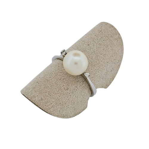 Bague 51.5 Bague en or blanc 18 carats, perle et brillants 58 Facettes 2690253