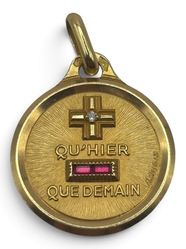 Pendentif Augis - Médaille d'amour en or jaune 18K, rubis et diamant 58 Facettes Augis-medaille