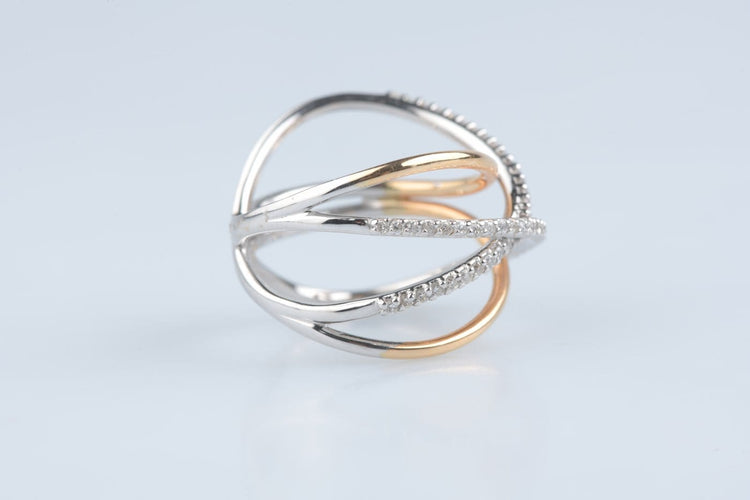 Bague 54 Bague entrelacs en or jaune et blanc 18K, diamants 0,28 ct 58 Facettes BG31300434-107