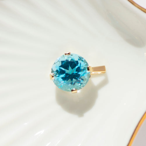 https://cdn.shopify.com/s/files/1/0442/6560/3235/files/Vintage-Topas-Anhanger-aus-Gelbgold-Honey-Jewel-25.jpg?v=1791026323