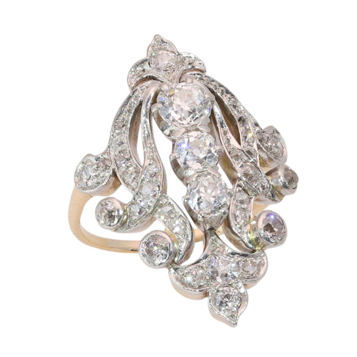 26273-0124.p10_Belle Époque Diamond Scroll Ring in Gold and Platinum circa 1910-en.jpg